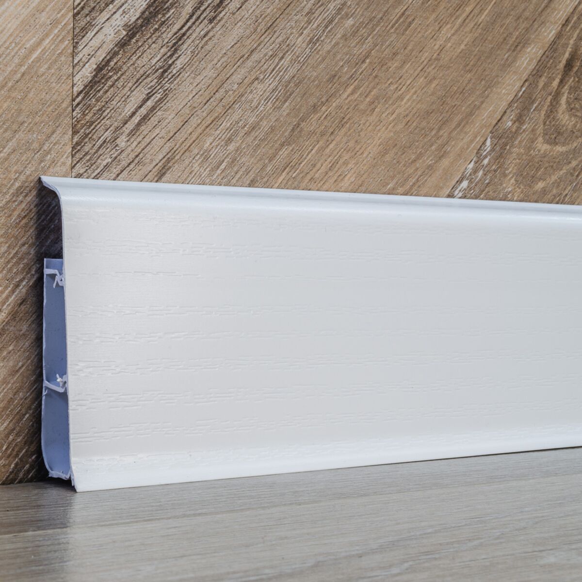 картинка Плинтус напольный 85мм 2,2м "Деконика", 001 Белый (Код ТН ВЭД: 3925908009) (20шт) от магазина ТНП