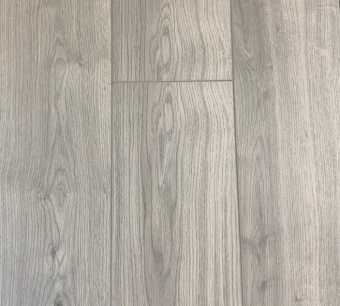 картинка Ламинированные полы Royce, коллекция Focus, декор Дуб Барроу 8,0/33/1382/193 1 сорт от магазина ТНП