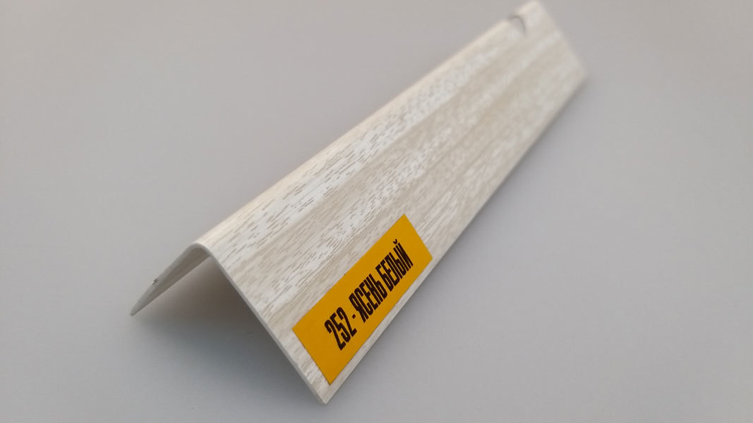 картинка Угол 20х20мм 2,7м "Идеал", 252 Ясень белый от магазина ТНП